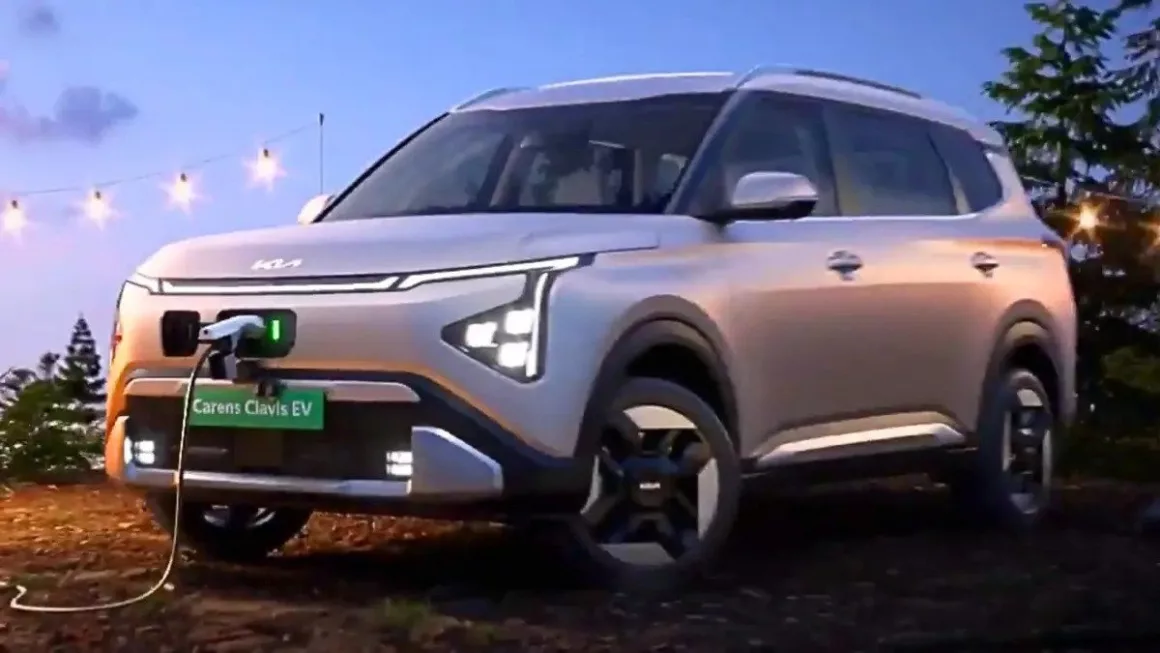 Kia-Carens-Clavis-EV