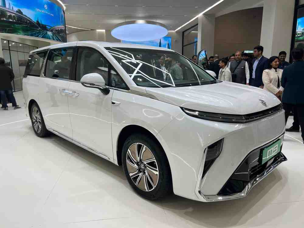 MG M9 Electric