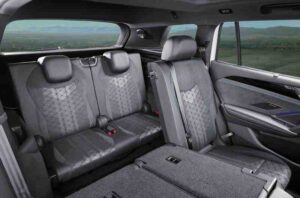 VW Tyron third row