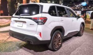 2025 Forester Rear Profile