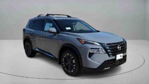 2025 Nissan Rogue SV Images