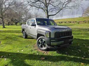 Kia Tasman Images